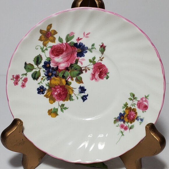 The Butchant Gardens Demitasse Teacup and Saucer Small - Picture 5 of 7